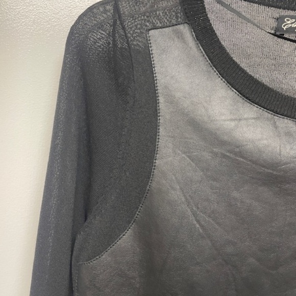 Elizabeth and James Black Lamb Leather Knit Top EUC - Picture 4 of 9